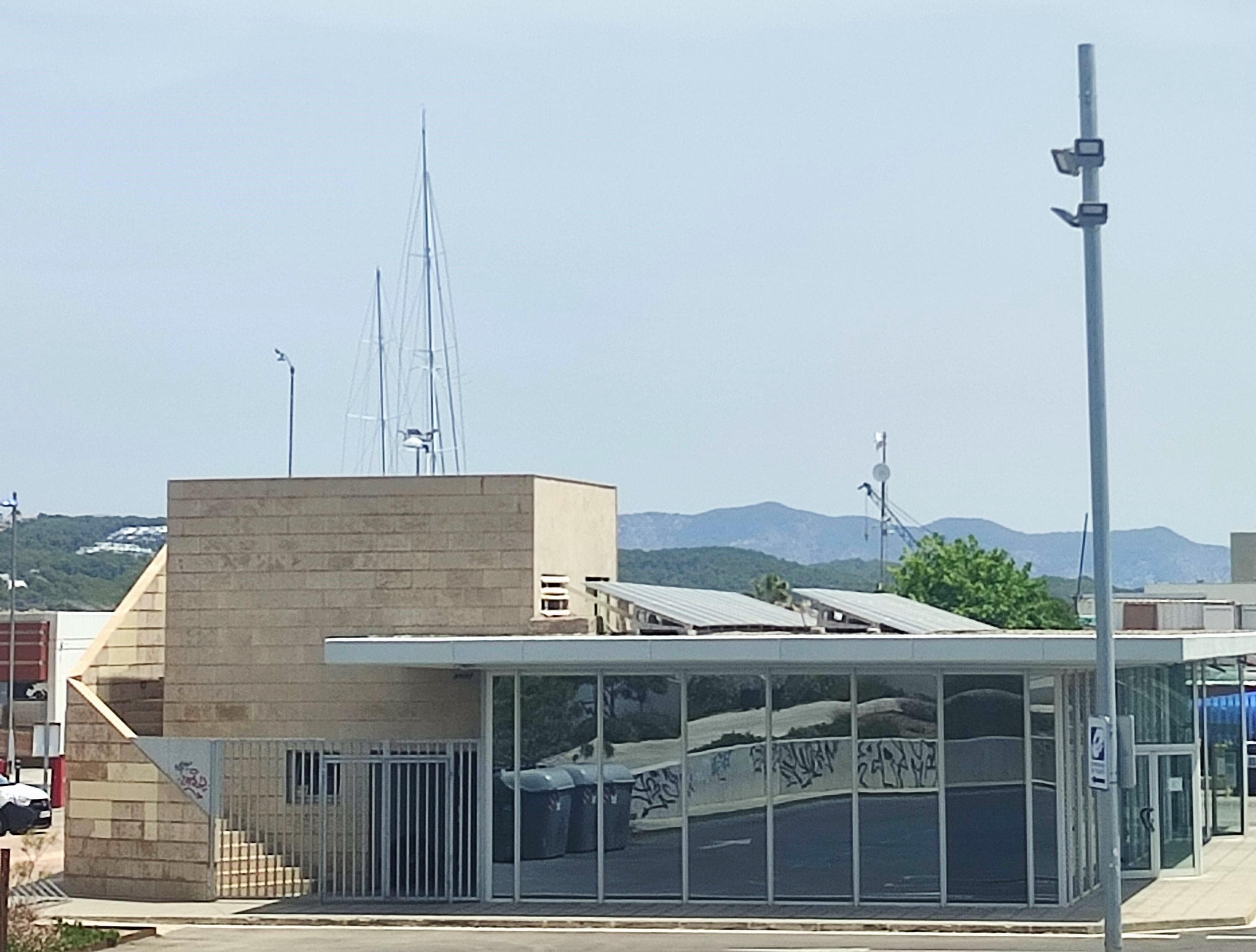 RocRoi en Vilanova i la Geltrú se pasa al sol: el centro náutico más eco-friendly