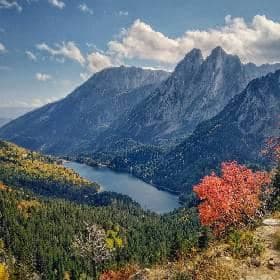 Trekking in the Pallars Sobirà? The secret routes of the National Park of Aigüestortes and the High Pyrenees