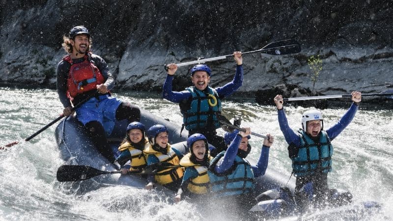 Rafting with children in Llavorsí: Everything you need to know before jumping into the water