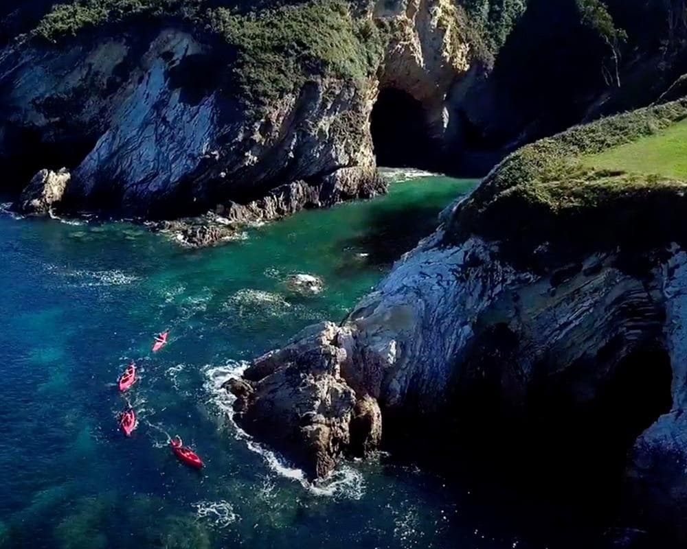 4 actividades de aventura en el mar para hacer este verano en familia