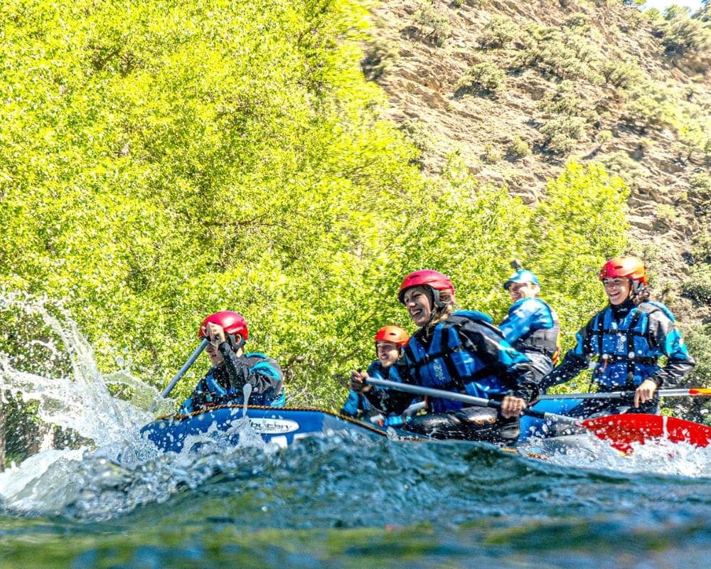 ¿Por qué la primavera es la mejor época para hacer rafting?