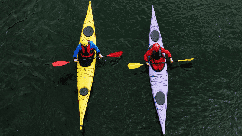 Descubre las Virtudes de Navegar en Vela Ligera y Kayak Durante el Invierno