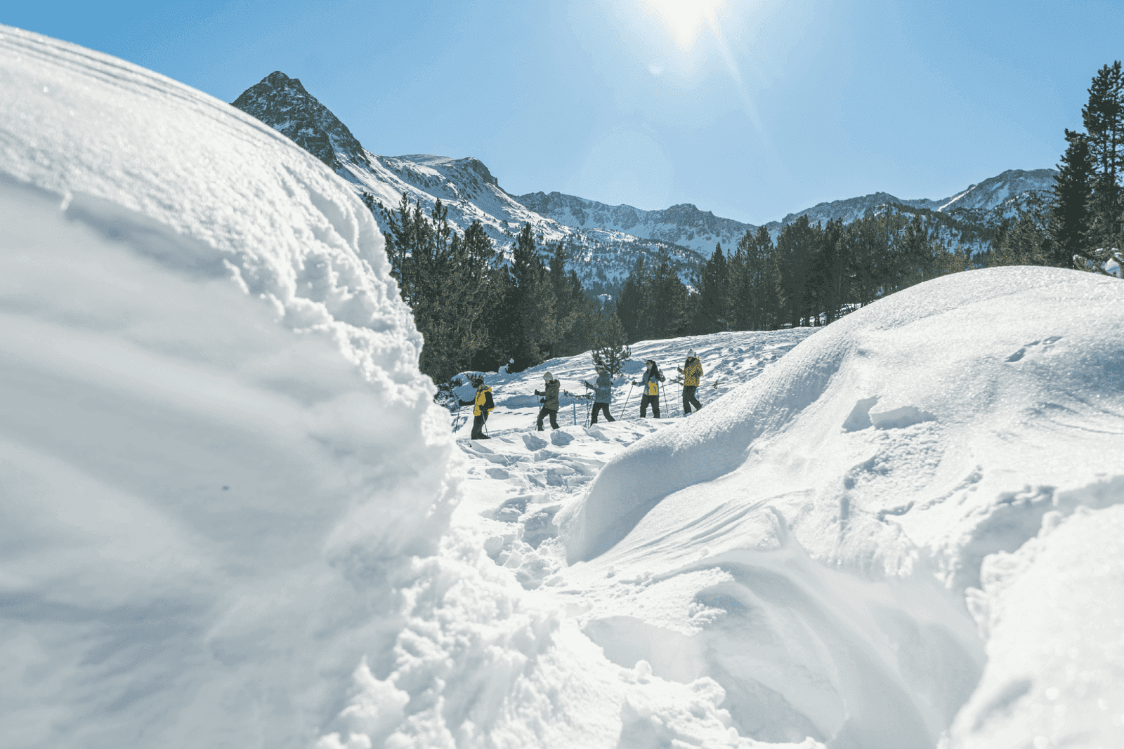 Outdoor gift ideas for snowshoeing in Catalonia and Andorra