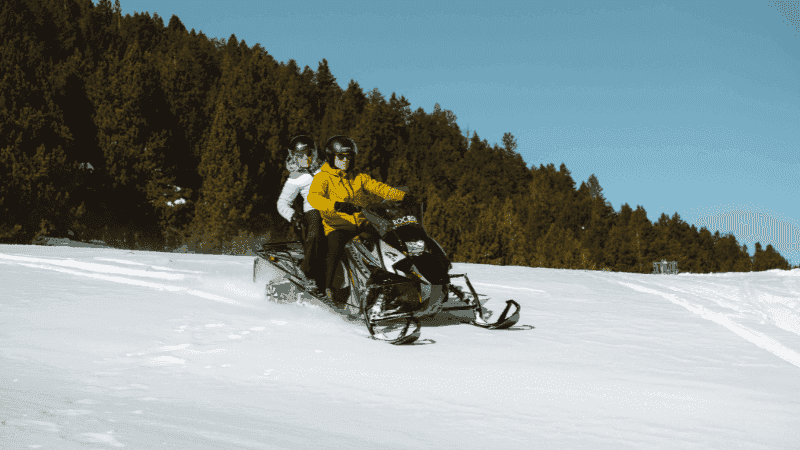 Descubre las Virtudes de la Ropa Térmica para Actividades Outdoor en Invierno