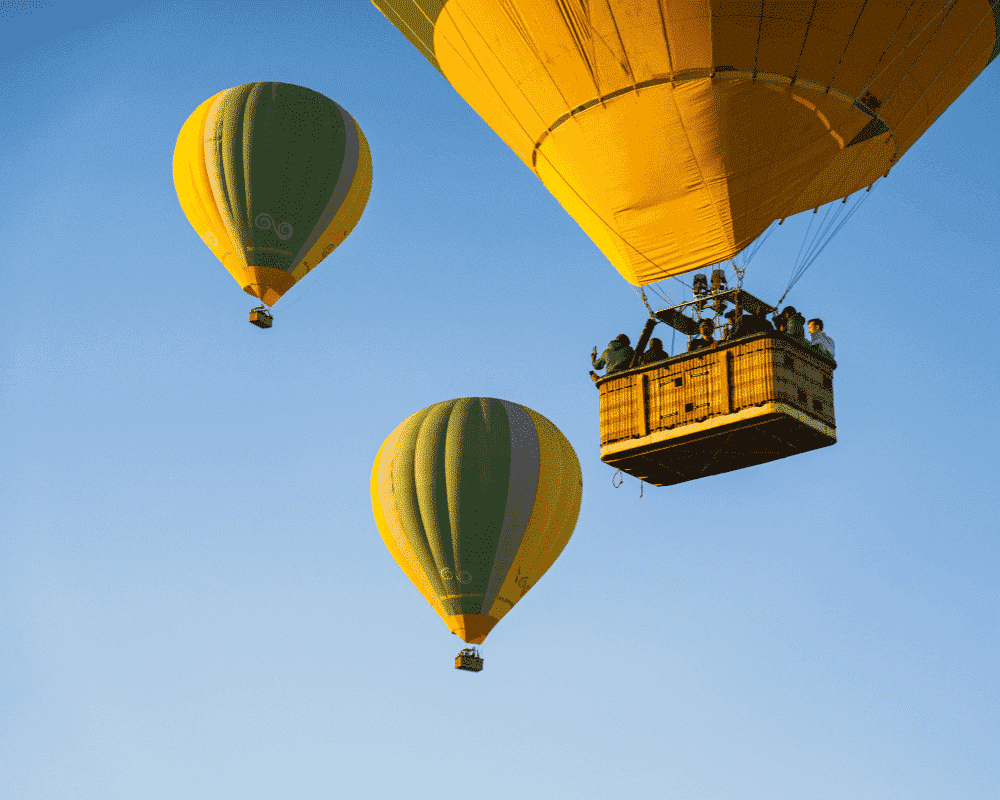 ¿Qué actividades de aventura hacer en Barcelona? Desde viaje en globo a vías ferrata