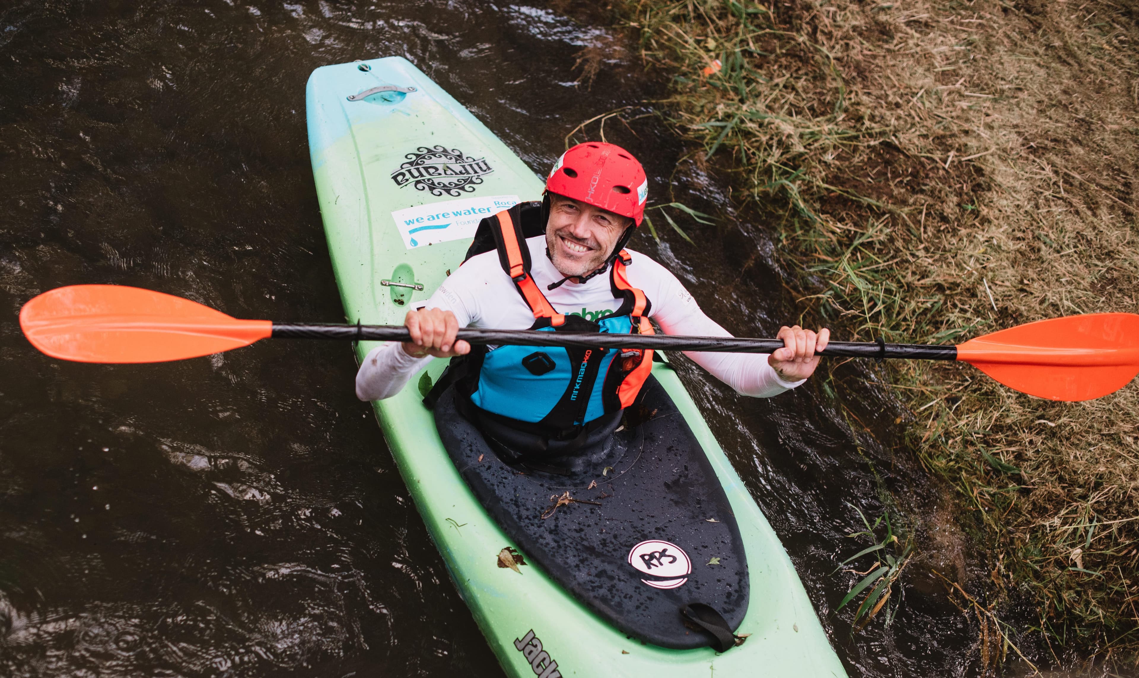 Rio Ebro con Albert Bosch: Travesías audaces, liderazgo inspirador y compromiso ambiental en el mundo outdoor