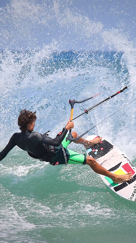 Tarifa: Curs de kitesurf per a 2 persones de 3, 4 o 5 dies - Nivell avançat