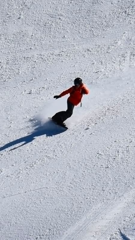 Baqueira Beret: 4 or 5-day group snowboarding lesson for beginners