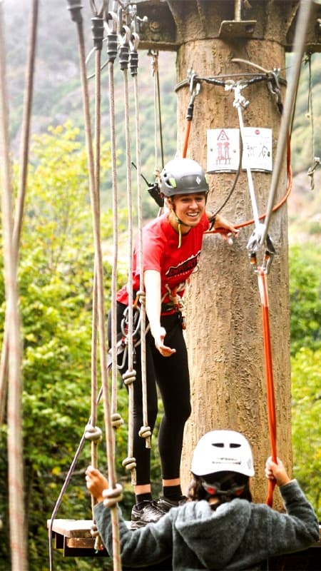 Val d'Aran: Rafting des Bordes à Bòssost, circuit multi-aventures avec tyrolienne géante et via ferrata Cledes niveau K3