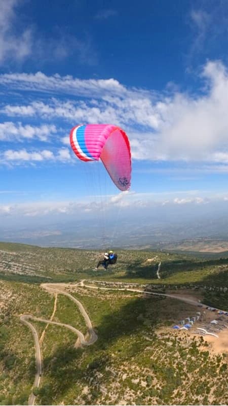Morning Paragliding Flight in Àger: Smooth Glide with No Turbulence over the Serra del Montsec