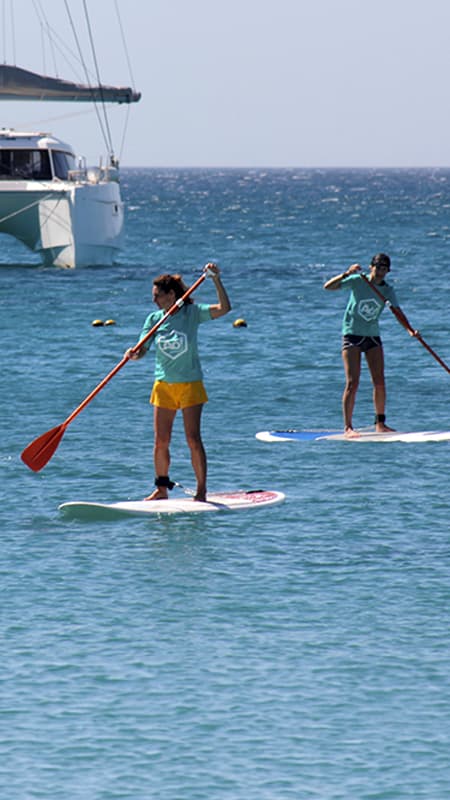 Lanzarote: Classe d'iniciació al pàdel surf de 2h a la Platja Flamingo