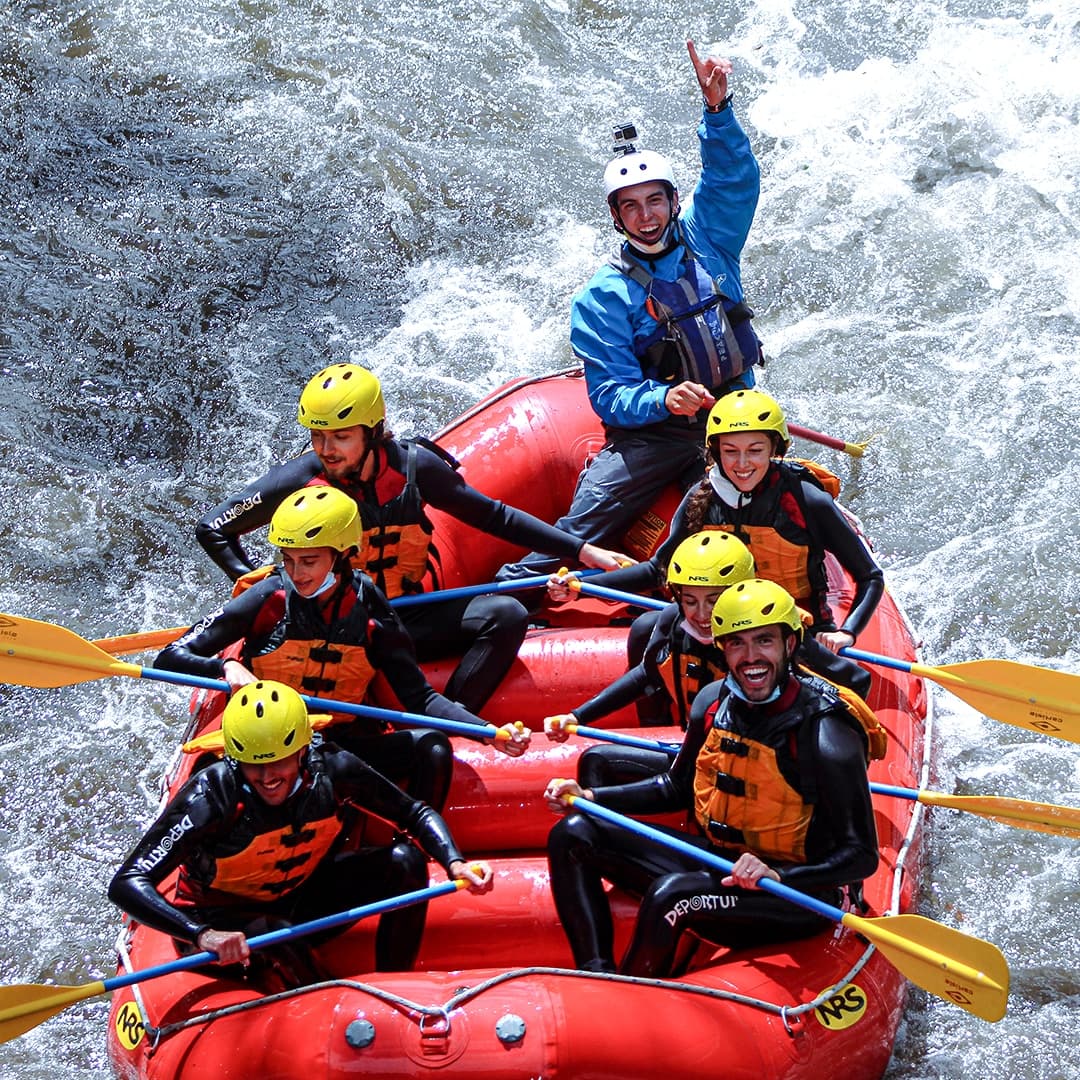 Multiaventura Infantil en el Valle de Arán: Rafting de Les a Pont de Rei y via ferrata Cledes de nivel K2