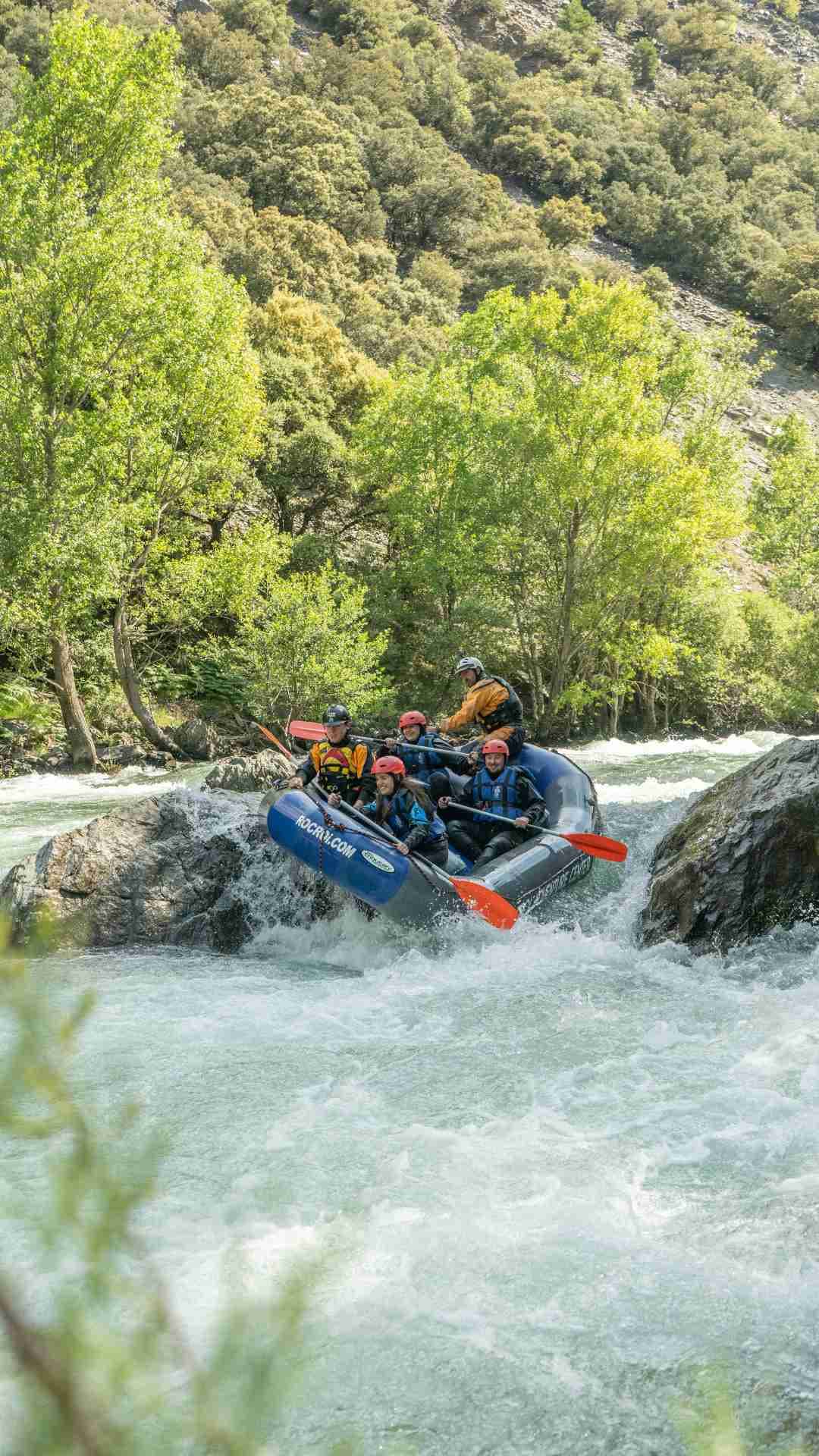 Rafting en Llavorsí - Rialp: el descenso clásico de la Noguera Pallaresa