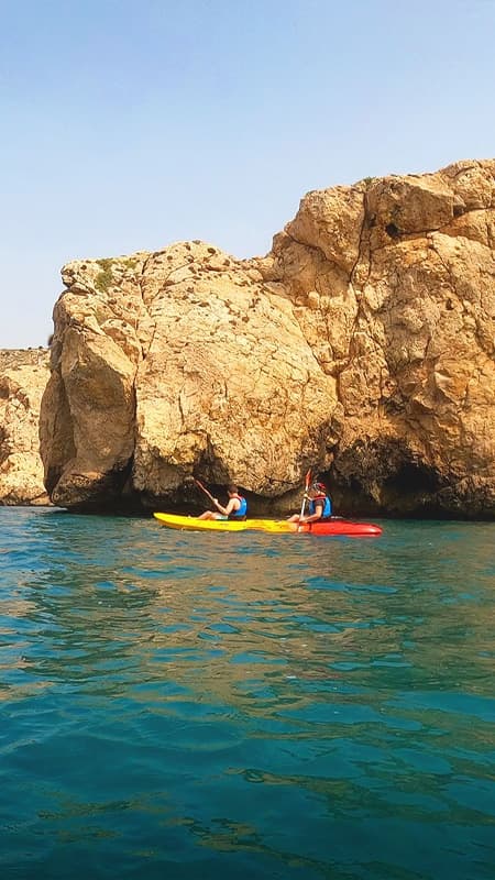 Snorkel y Kayak en Cabo de Gata: Excursión Guiada de 3h en la Playa de la Fabriquilla, Almería.