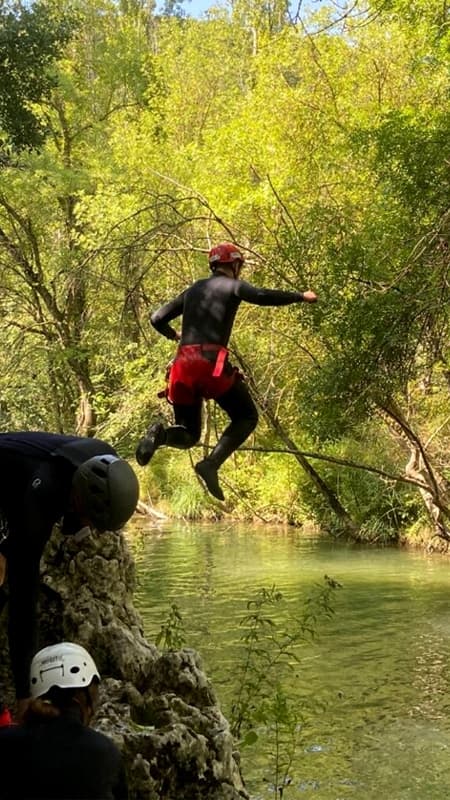 Canyoning à Txipua de 3h en Navarra - Niveau débutant