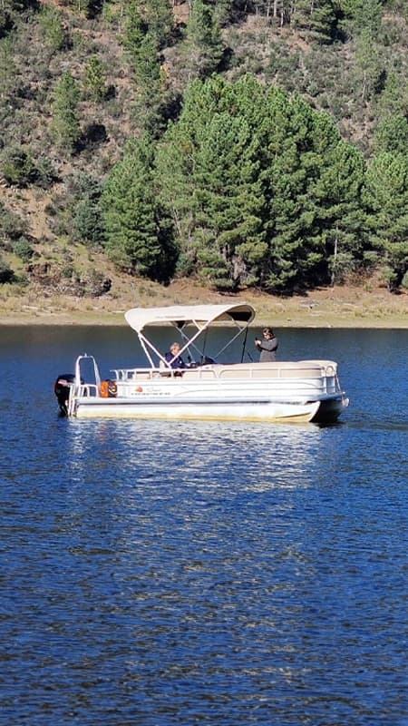 Réservoir Gabriel y Galán: Excursion guidée en buggy et en bateau avec skipper à La Granadilla de 3h à Cáceres