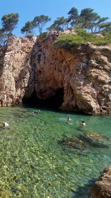 Lloguer de Caiac a Palamós de 3 o 4 Hores: Explora la Costa Brava al teu Aire