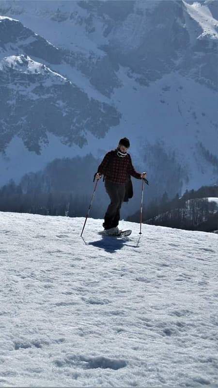 Aragonese Pyrenees: 3h guided snowshoeing excursion in Huesca