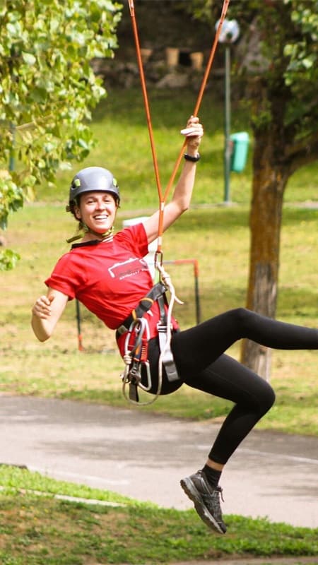 Circuit multiaventura: Tirolina gegant, Via ferrada Cledes nivell K2 i Ràfting a Les Val d'Aran