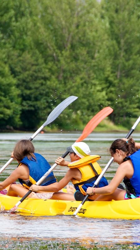 Location de Kayak sur le Lac de la Torrassa : naviguer dans le Parc Natural de l'Alt Pirineu