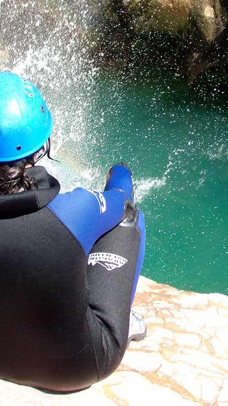 Aragonese Pyrenees: 4h descent of the Gorgol canyon in Huesca
