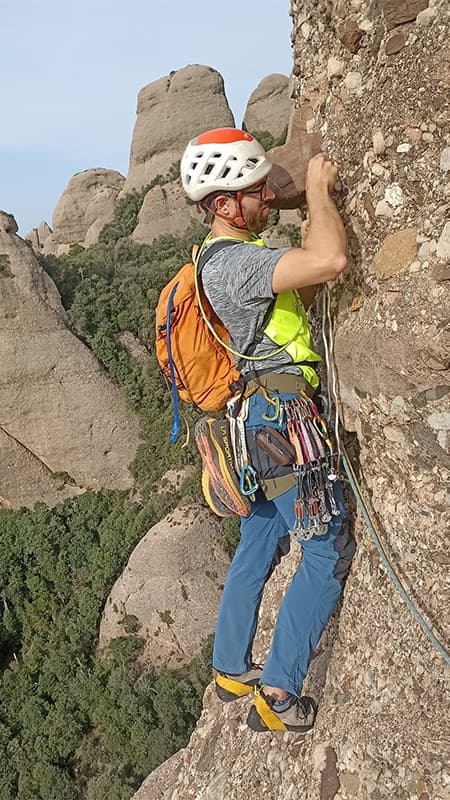Montserrat Natural Park: 5h climb in the Agulles Region