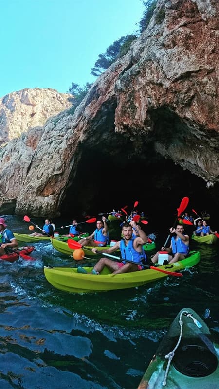 Alicante: Excursión guiada en kayak en la Cala Granadella de 6km
