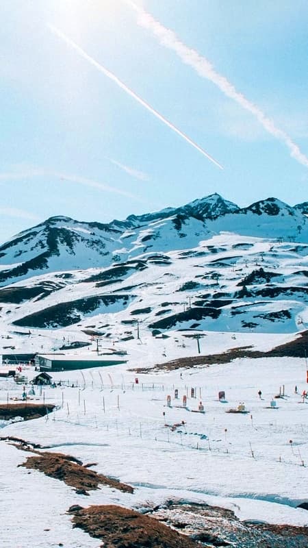 2h Ruta Guiada de Motos de Nieve Formigal - Panticosa