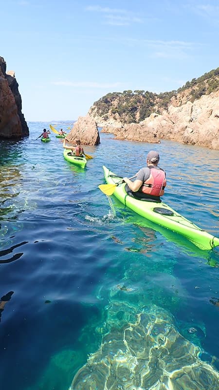 3h Ruta Guiada en Kayak Costa Brava y Snorkel a Cala Canyelles, Lloret de Mar
