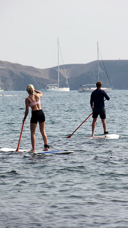 Lanzarote: Classe d'iniciació al pàdel surf de 2h a la Platja Flamingo