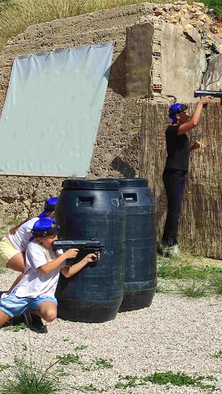 Laser Tag game with children for 2h in Onil, Alicante