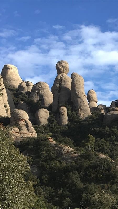 Escalada Barcelona: 4h en la aguja de Cavall Bernat en el Parque Natural de Montserrat