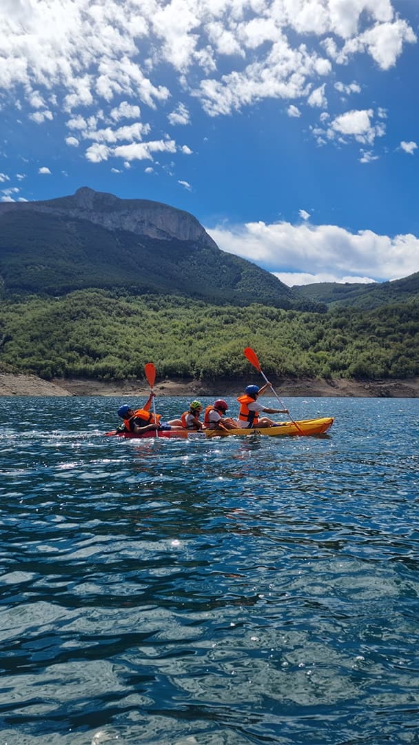 Randonnée en Kayak sur le Lac de retenue d'Escales – Pyrénées, Lleida
