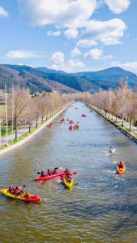Lloguer de caiac a La Seu d'Urgell: explora el canal olímpic al teu ritme