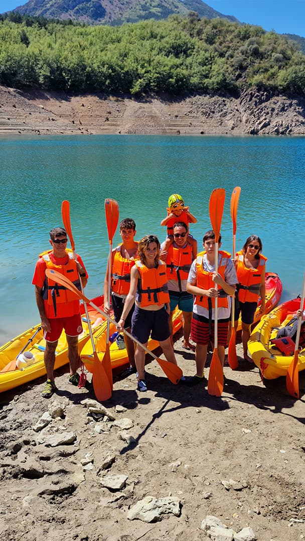 Randonnée en Kayak sur le Lac de retenue d'Escales – Pyrénées, Lleida