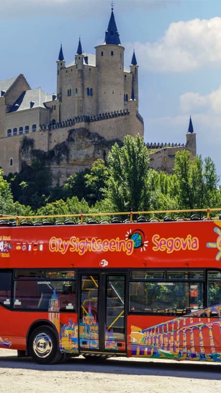 Vol amb globus amb ruta amb bus turístic de 6h a Segòvia amb transfer des de Madrid