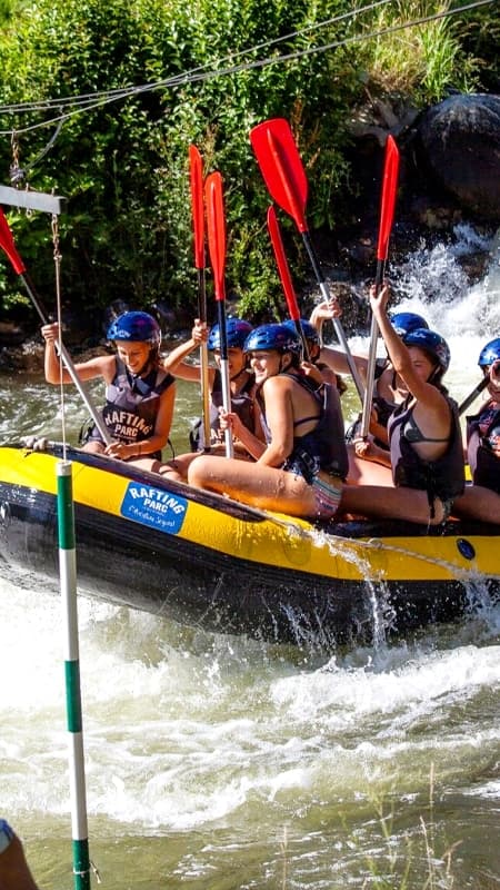 Rafting en La Seu d'Urgell: una hora en el canal olímpico del Parc del Segre