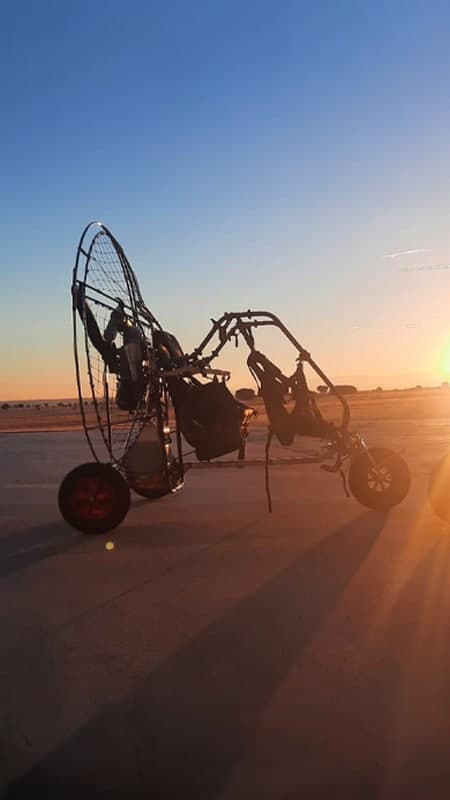 Madrid: Paramotor or paratrike flight with video over La Muela in Guadalajara