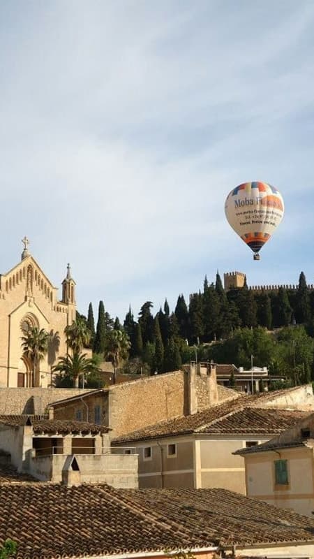 Mallorca: Vuelo en globo sobrevolando la isla de 1h al amanecer