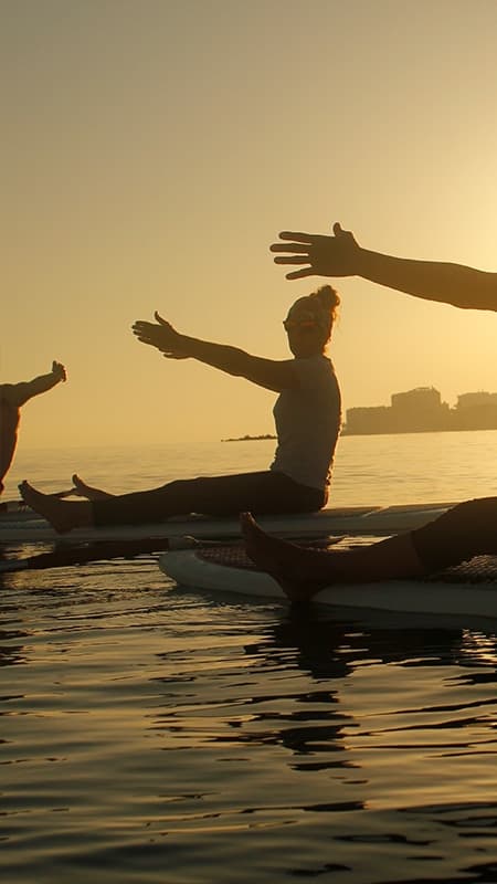 1h30 Clase Guiada de Yoga Sup en Costa del Sol: Fuengirola