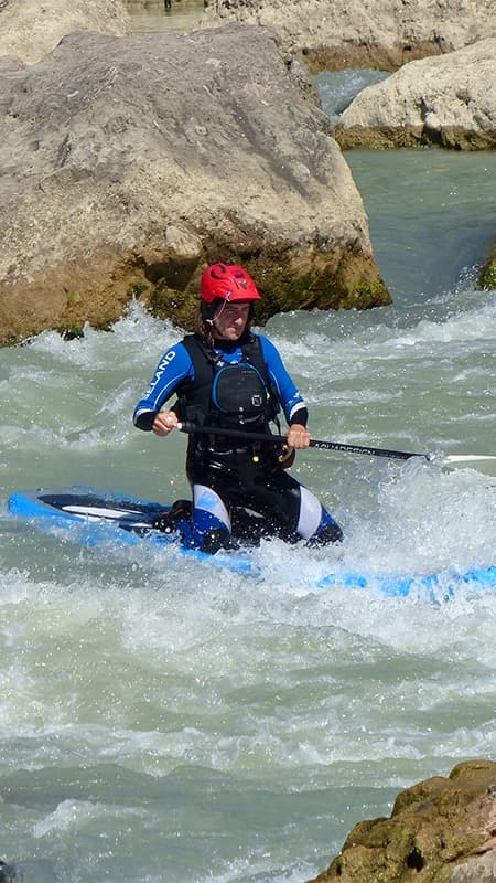 Paddle surf avanzado: domina los rápidos del río Gállego de pie, Murillo de Gállego