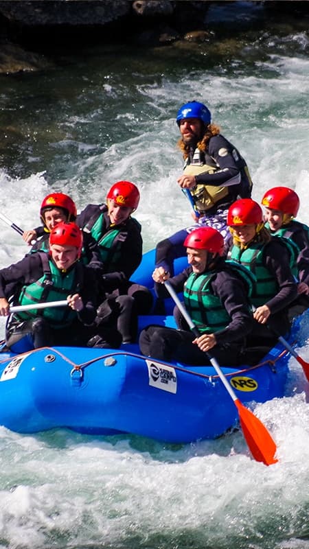 Rafting sur le Río Ara : initiation à la dernière rivière sauvage des Pyrénées depuis Jánovas