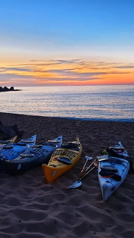 Menorca: Lloguer de caiac doble de travessia de 1 a 7 dies per envoltar l'illa de Menorca