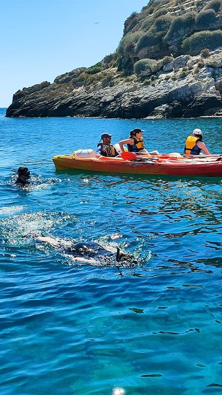 Ruta Guiada de Kayak y Snorkel en Murcia en la Reserva Marina de la Isla de Los Colomos