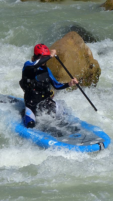 Paddle surf avanzado: domina los rápidos del río Gállego de pie, Murillo de Gállego
