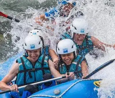 Rafting en el Río Gállego: Nivel Medio entre los Mallos de Riglos