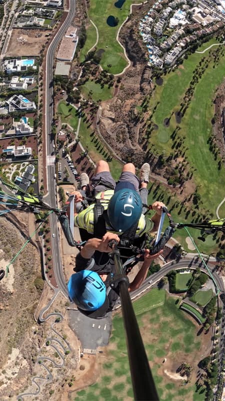 Paragliding flight Taucho of 15min next to Parque Nacional del Teide, Tenerife