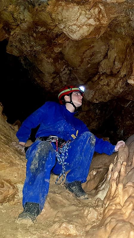 Espeleologia amb nens a la Cova Val de la Zoma de 3h a Teruel, Baix Aragó