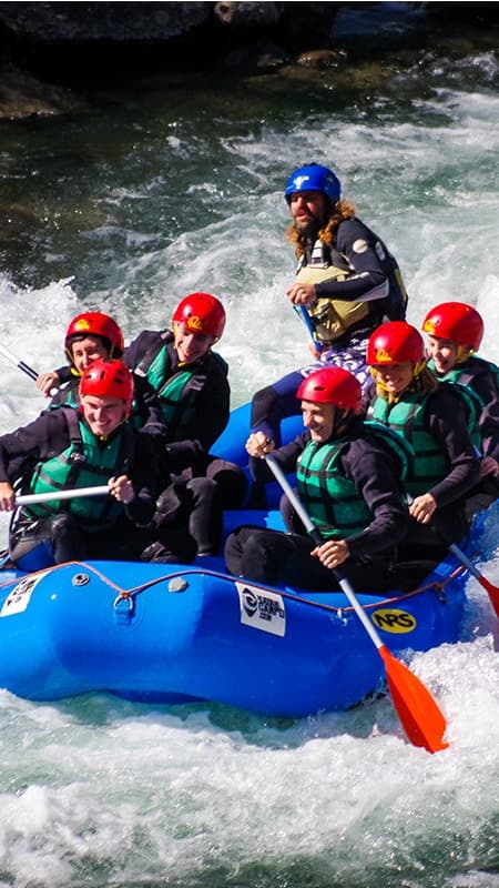 Rafting Experto en el Río Ara: el Tramo Torla–Broto en el Último Río Virgen del Pirineo
