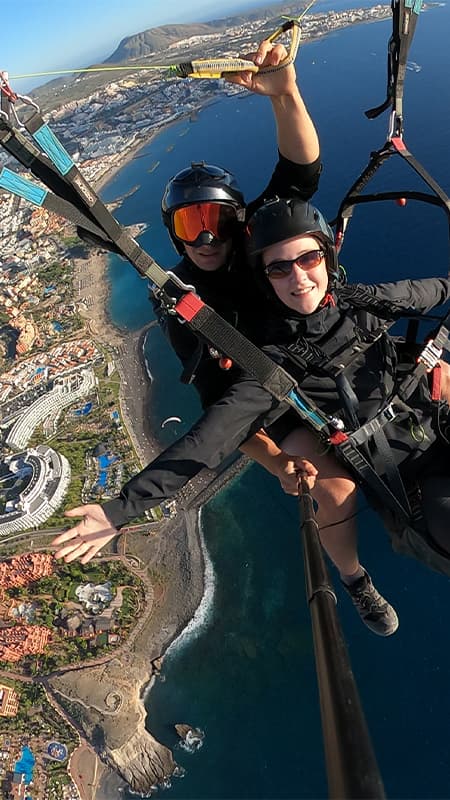 Paragliding flight Taucho of 15min next to Parque Nacional del Teide, Tenerife